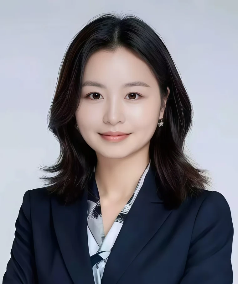周雪虹 Zoe Zhou 的职业肖像